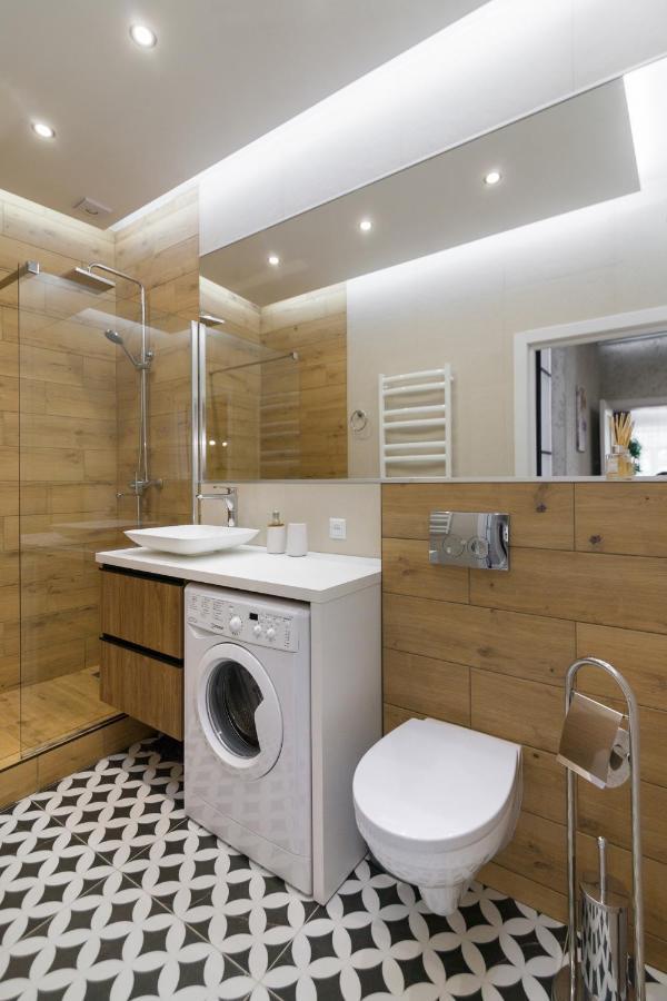 Royal Vip Apartment On Pidmurna 24 Lviv Exterior foto